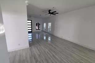 2623 Pennsylvania Ave, Dallas, TX 75215 - Photo 3