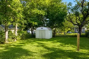924 W Laurel St, Sherman, TX 75092 - Photo 7