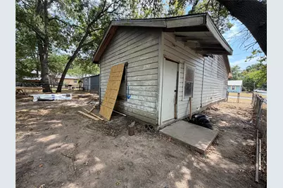 327 W Hester Street, Sherman, TX 75090 - Photo 21