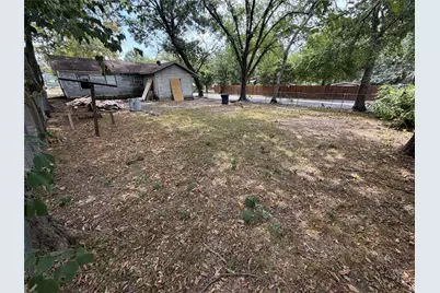 327 W Hester Street, Sherman, TX 75090 - Photo 25