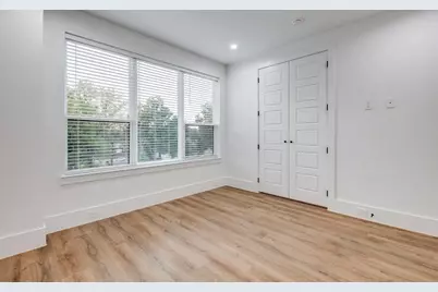2345 Hondo Avenue, Dallas, TX 75219 - Photo 11
