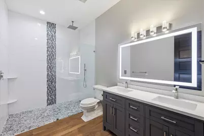 211 Shahan Drive, Shady Shores, TX 76208 - Photo 23