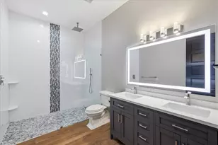 211 Shahan Dr, Shady Shores, TX 76208 - Photo 23