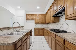 13751 Lincolnshire Ln, Frisco, TX 75035 - Photo 11