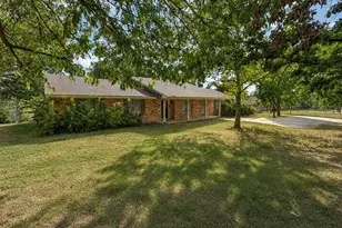 417 W McCart St, Krum, TX 76249 - Photo 1