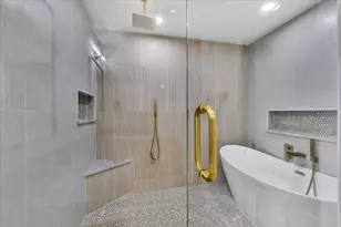 7240 Whispering Pines Dr, Dallas, TX 75248 - Photo 21