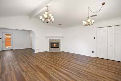 1202 Henard Lane, Granbury, TX 76048 - Photo 5