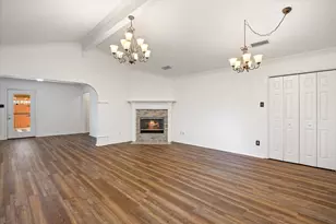 1202 Henard Ln, Granbury, TX 76048 - Photo 5