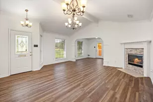 1202 Henard Ln, Granbury, TX 76048 - Photo 7