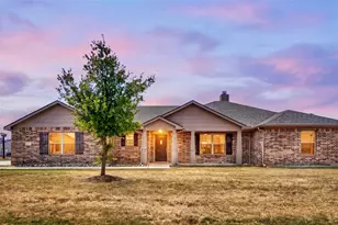 6335 Brookcrest, Godley, TX 76044 - Photo 3