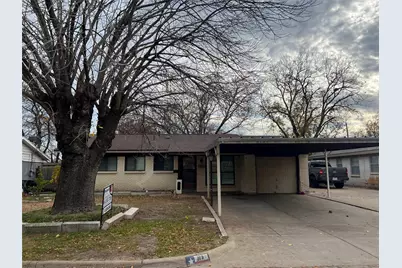 817 W Barron Avenue, Everman, TX 76140 - Photo 7