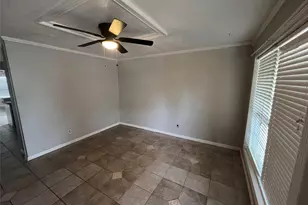817 W Barron Ave, Everman, TX 76140 - Photo 5