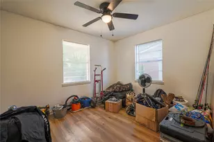 807 N Lacy Dr, Lacy Lakeview, TX 76705 - Photo 17