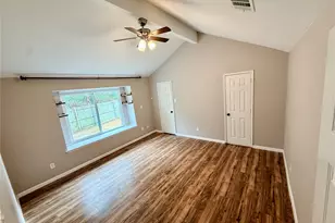 7102 Lyons Rd, Garland, TX 75043 - Photo 23