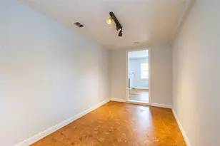 2732 Mateur St, Dallas, TX 75211 - Photo 9