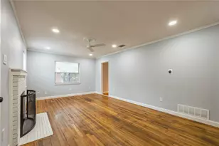 2732 Mateur St, Dallas, TX 75211 - Photo 3