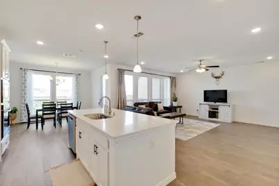 205 Somerset Drive, Lewisville, TX 75056 - Photo 13