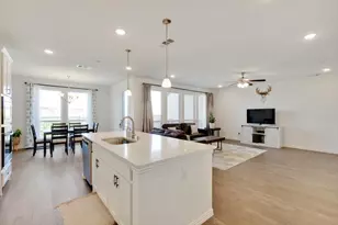 205 Somerset Dr, Lewisville, TX 75056 - Photo 13