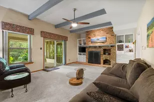 623 N Bowen Rd, Arlington, TX 76012 - Photo 5