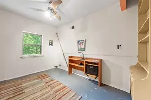 623 N Bowen Rd, Arlington, TX 76012 - Photo 19