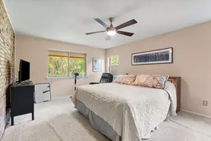 623 N Bowen Rd, Arlington, TX 76012 - Photo 11
