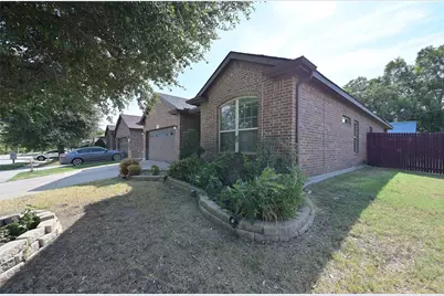 3000 Mitchell Court, Arlington, TX 76010 - Photo 3