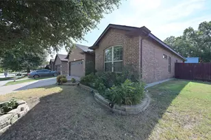 3000 Mitchell Ct, Arlington, TX 76010 - Photo 3
