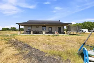 770 Section House Rd, Ennis, TX 75119 - Photo 33