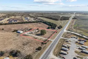 10492 US Hwy 69, Whitewright, TX 75491 - Photo 31