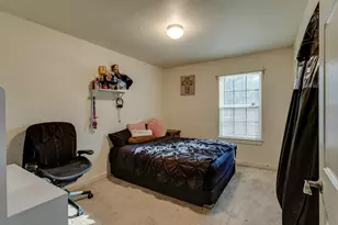 4820 Fellows Ln, Dallas, TX 75216 - Photo 17