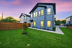 310 E 7th St, Dallas, TX 75203 - Photo 5