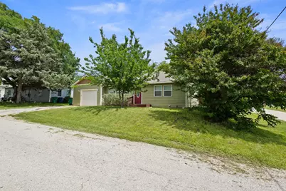 107 S Flower Lane, Chico, TX 76431 - Photo 7