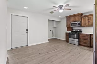 107 S Flower Ln, Chico, TX 76431 - Photo 11