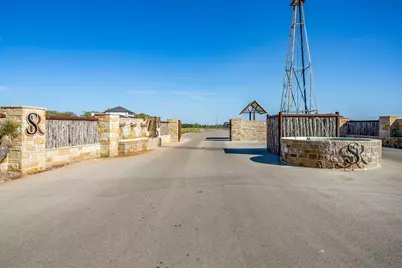 113 Dan Russell Bend, Weatherford, TX 76087 - Photo 7