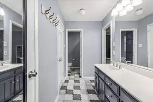 3032 Oak Valley Dr, Bedford, TX 76021 - Photo 17