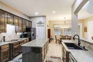 2113 Sandy Creek Dr, Frisco, TX 75033 - Photo 9