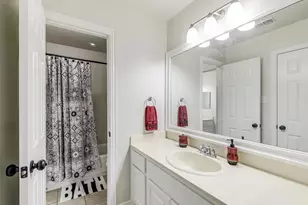 2113 Sandy Creek Dr, Frisco, TX 75033 - Photo 29