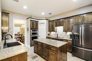 2113 Sandy Creek Dr, Frisco, TX 75033 - Photo 7