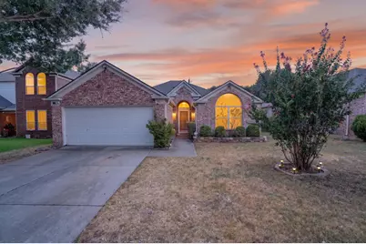 306 Branch Bend, Euless, TX 76039 - Photo 17