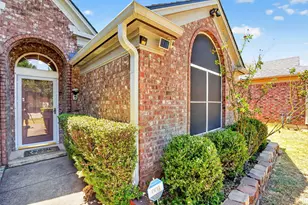 306 Branch Bend, Euless, TX 76039 - Photo 19