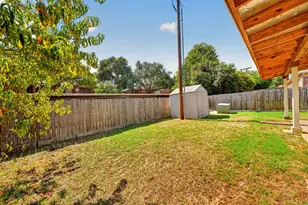 306 Branch Bend, Euless, TX 76039 - Photo 15