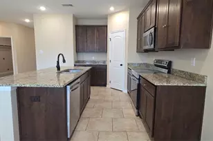 4007 Wellington St, Greenville, TX 75401 - Photo 5
