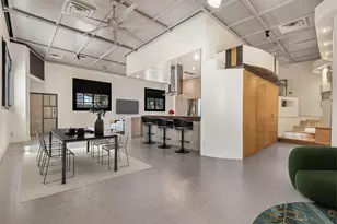 215 N Walton St, Dallas, TX 75226 - Photo 9