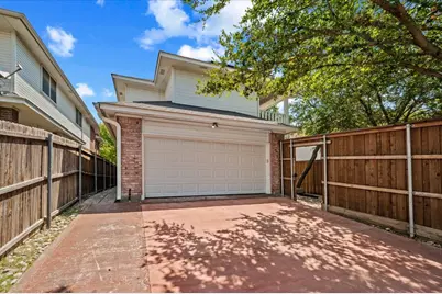 2203 Meadowstone Drive, Carrollton, TX 75006 - Photo 37
