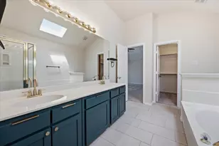 2203 Meadowstone Dr, Carrollton, TX 75006 - Photo 27