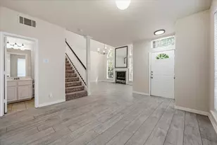 2203 Meadowstone Dr, Carrollton, TX 75006 - Photo 7