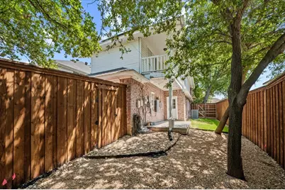 2203 Meadowstone Drive, Carrollton, TX 75006 - Photo 35