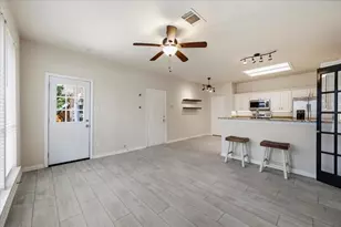 2203 Meadowstone Dr, Carrollton, TX 75006 - Photo 15