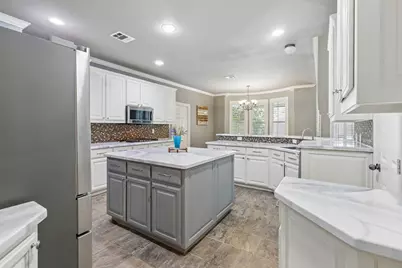 6328 Creek Bluff Court, Sachse, TX 75048 - Photo 9