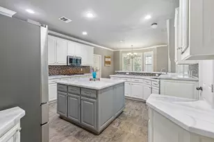 6328 Creek Bluff Ct, Sachse, TX 75048 - Photo 9